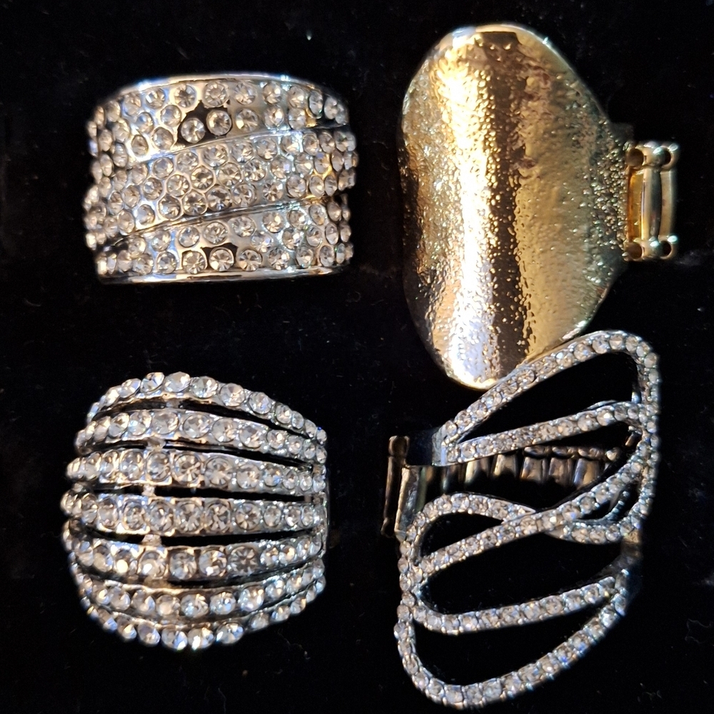 NEW WOMEN'S RHINESTONE RINGS LOT OF 4-  One Size Fits All... BLING BLING